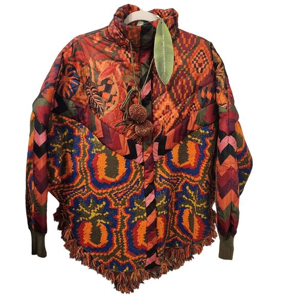 Farm Rio Oversized Tapestry pineapple puffer poncho size medium - Picture 4 of 10